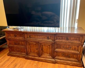 Dresser $100!