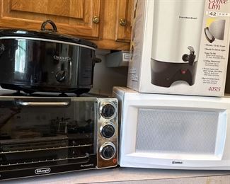 Kitchen Appliances In Working Order