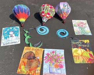 Lawn Decor Hanging Hot Air Balloon Mobiles and Seasonal Flags
