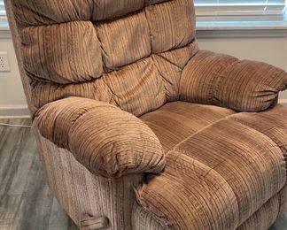 Recliner Manual Hand Lever, Rocks, and Swivels