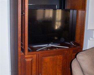 Entertainment wood cabinet with Samsung TV