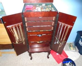 JEWELRY CHEST