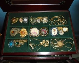 COSTUME JEWELRY