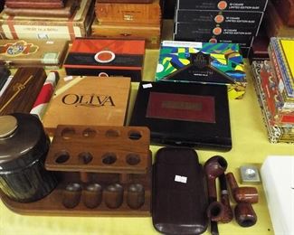 Pipe Holder and Pipes