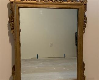 PALLADIO Italian Carved Giltwood Mirror
