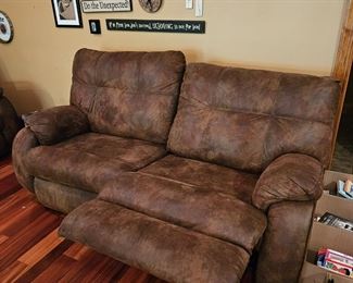 $150 Dual Reclining loveseat, Microfiber Leather look, 