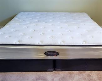 Beautyrest Adrian Ave Plush Euro Top King Mattress w/ Spilt Box and metal bed frame
