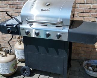 Char-Broil Advantage