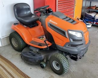 Husqvarna YTH22V46 46-in 22-HP V-twin Riding Lawn Mower