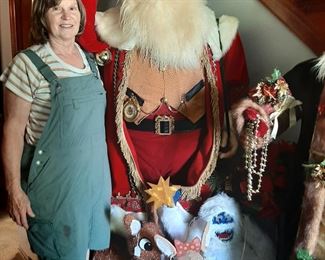 Larger than Life Santa.
Infoor/Outdoor Light up Characters from Rudolph & The Island of the Misfit Toys