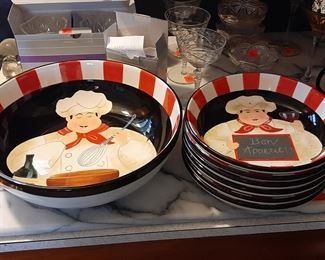 Pasta bowls with serving dish
