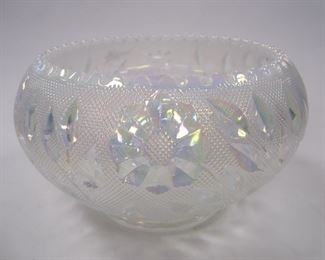FENTON OPALESCENT GLASS GLOBE VASE. 8.25" DIAMETER