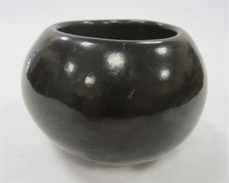 KATHY GUTIERREZ SAN PUEBLO BLACK POTTERY JAR. 4" DIA
