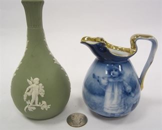 SMALL ROYAL BAYREUTH CREAMER AND WEDGWOOD SMALL VASE