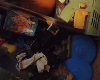toys