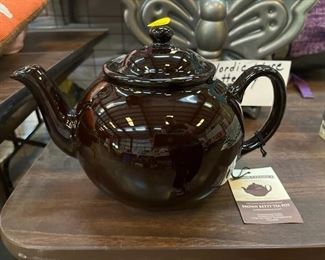 TEA POT