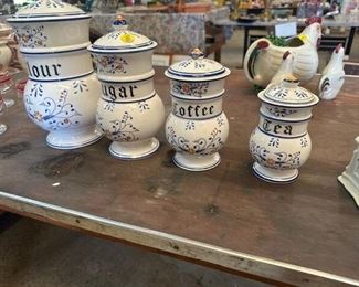 VINTAGE STYLE CANISTER SET