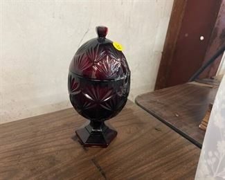  RUBY GLASS EGG