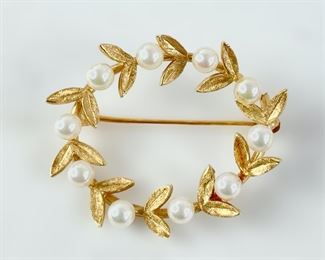 5.3 Grams Fine 14K Yellow Gold & Genuine Pearl Wreath Brooch Pin
