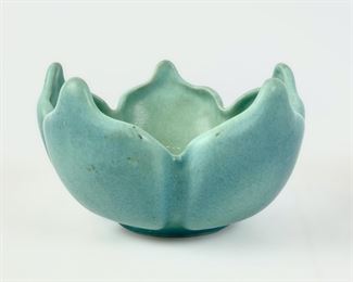 19405 Signed Van Briggle Pottery Turquoise Ming Blue Lotus Flower 6Ó Bowl
