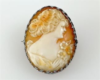 Fine 10K White Gold Shell Cameo Brooch
