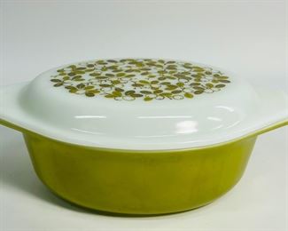 Vintage MCM Pyrex Casserole Olive Green.
