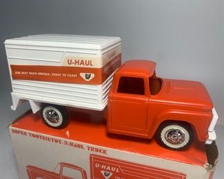 Vintage Super Tootsietoy U-Haul Die-Cast Truck - In Original Box - In Great Condition
