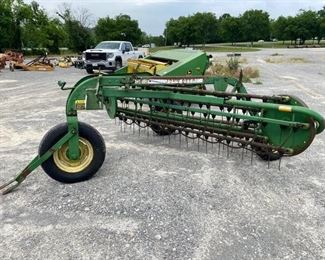 JOHN DEERE 662 DOLLY WHEEL HAY RAKE