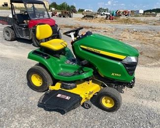 john deere lawnmower