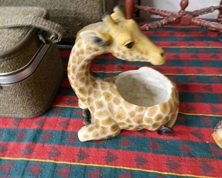 giraffe planter