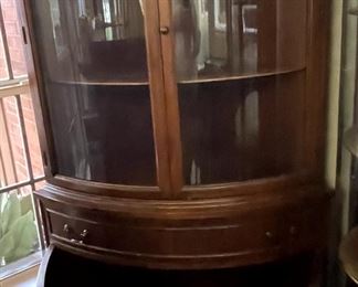 Corner display cabinet