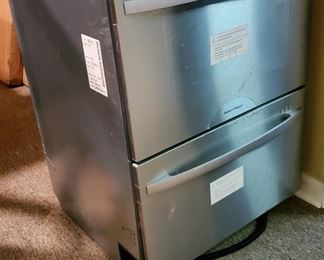 Fisher & Paykel new, never installed built-in dishwasher with pull out drawers