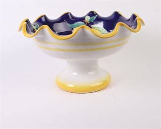 Lot 2130 Large Italian Very Vietri Scallopped Footed Lemon Compote