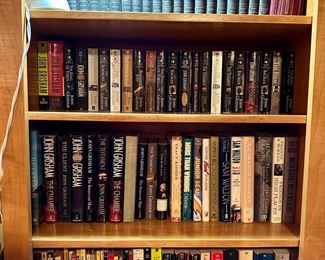 JOHN GRISHAM HARDBACKS & PAPER BACKS