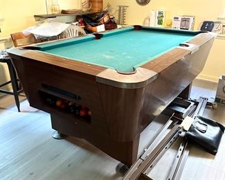 Valley bar size pool table