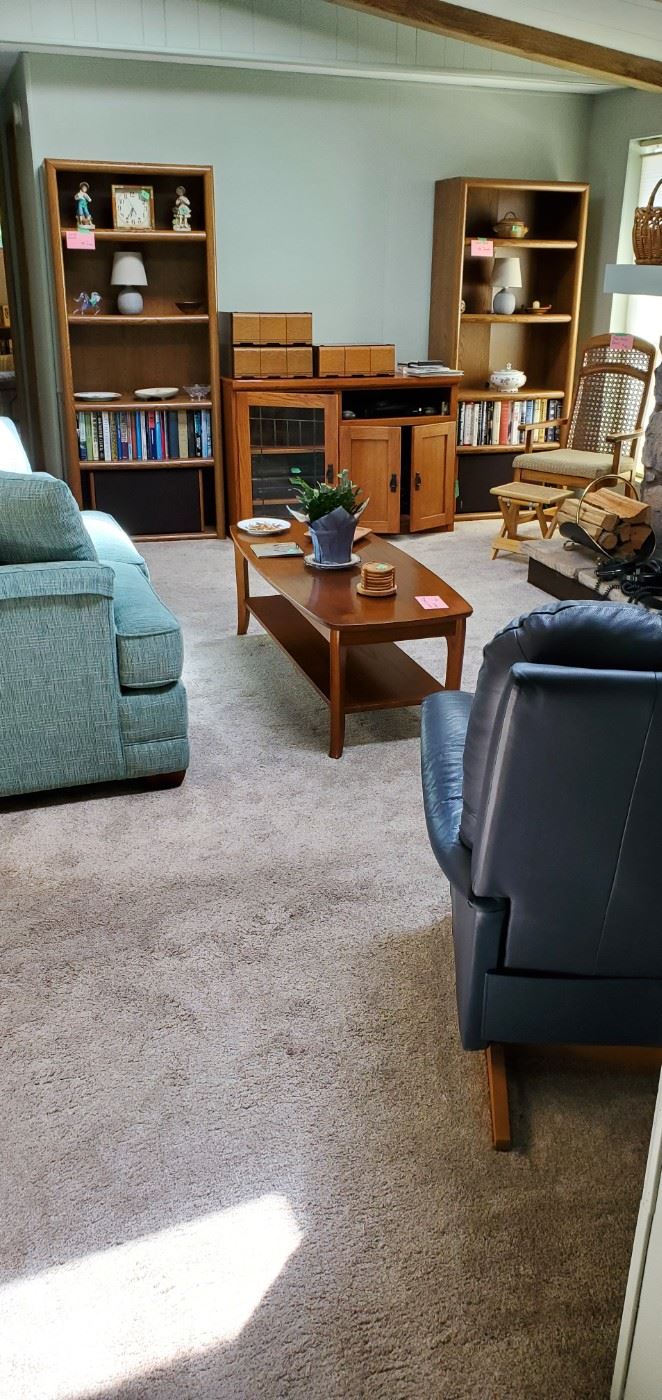 Estate Sale in Kloshe Illahee Manufactured... starts on 6/2/2023