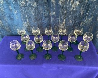 Wine glasses (15)
