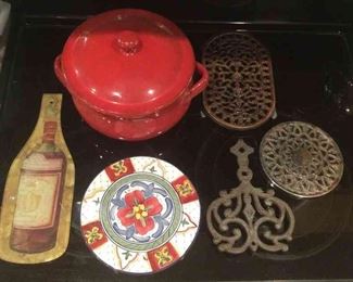 De Silva Covered Casserole And Unique Trivets