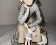 wlladro girl with doll figurine2051 t