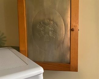 Cool shelf, door opens