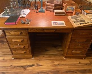 Great oak Desk