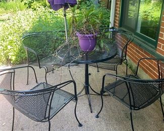 Briarwood Iron Furniture