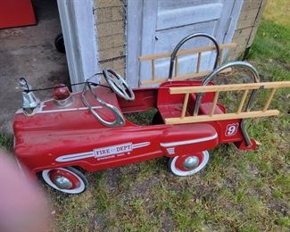 Pedal truck