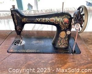 wantique singer sewing machine1391 t