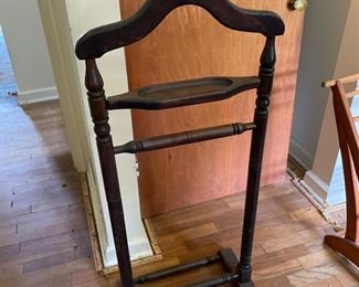 Ethan Allen men’s wardrobe tree or butler stand