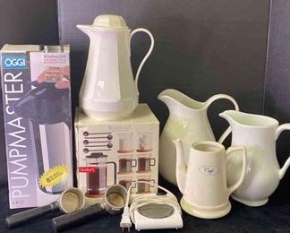 Coffee Bistro Set, Pumpmaster Coffee Dispenser, And Coffee Warmer Plate