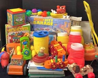 Huge Lot Of Vintage Legos, Fischer Price, Tupperware Toys More