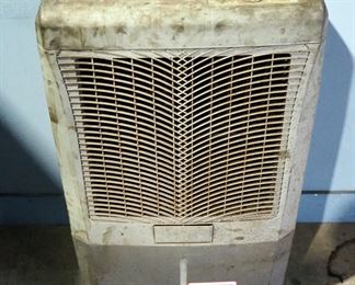 Hessaire Mobile Evaporative Cooler, Model MC37M 37.5"x23.5"x16"