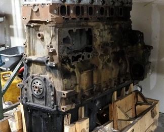 Detroit Diesel Model 15 Straight 6 Cylinder Engine Block