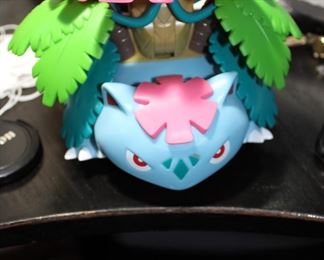 Rare Pokeman Ivysaur 2015 Tomy